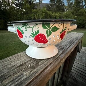 Teleflora strawberry Colander.
